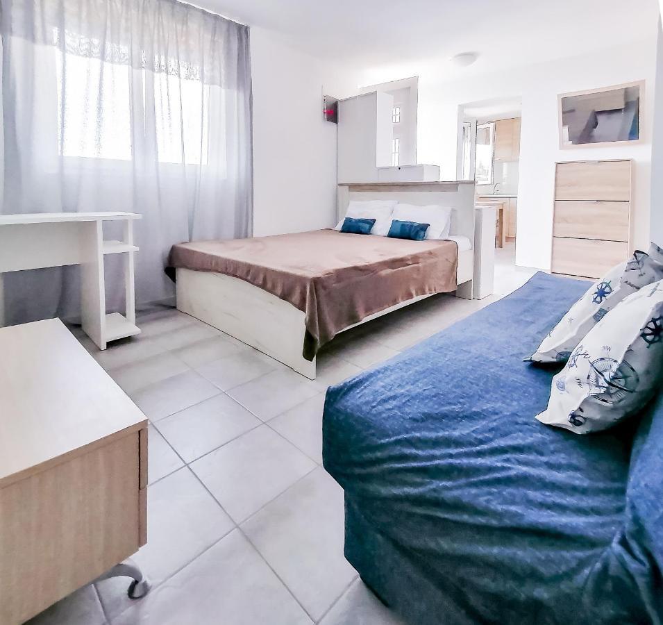 Apartments Siesta Tivat Dış mekan fotoğraf