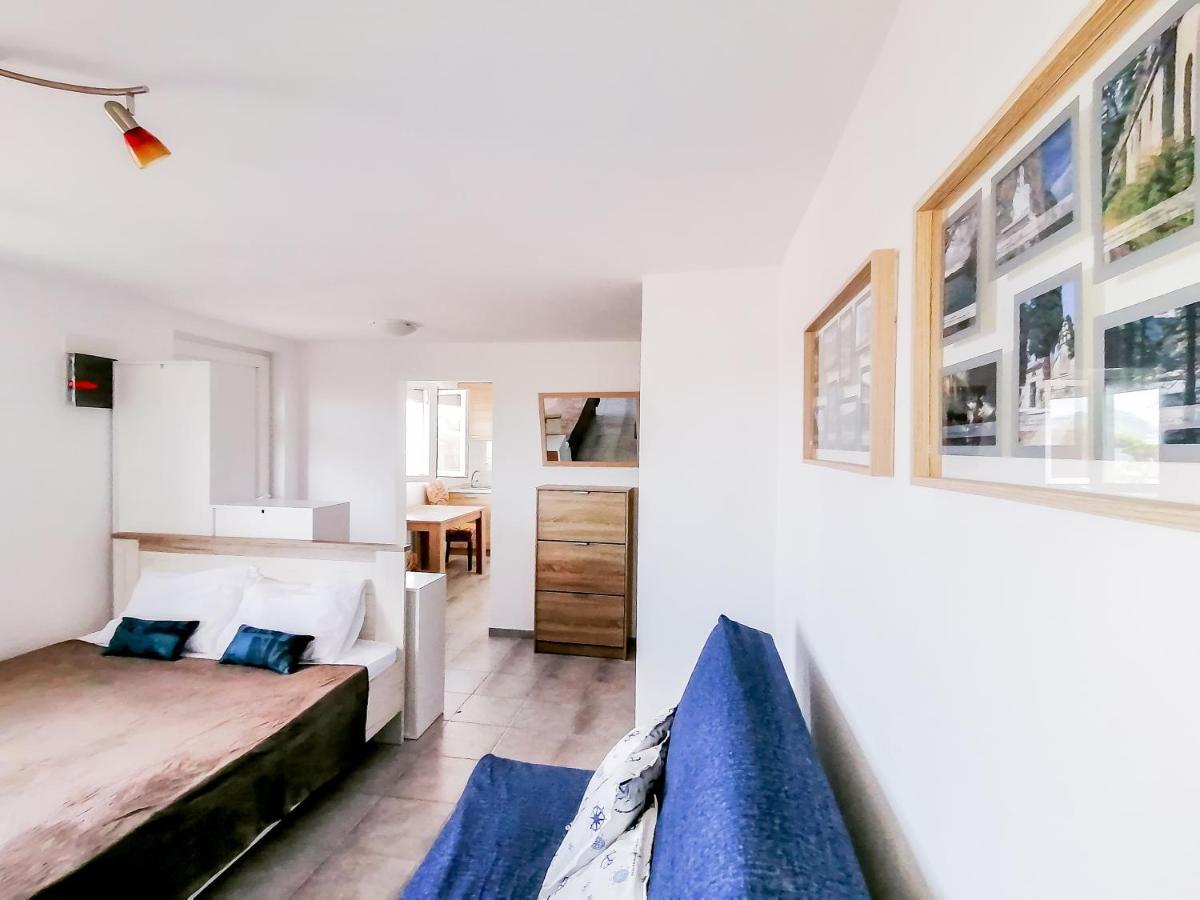 Apartments Siesta Tivat Dış mekan fotoğraf